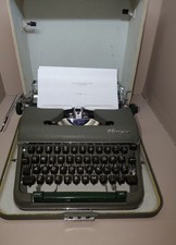 Vintage Olympia Werke AG Wilhelmshaven Typewriter picture