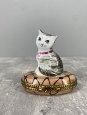 ROCHARD Limoges France Hand Painted Grey Cat Porcelain Trinket Pill Box EX+ picture