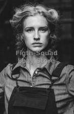 Picture Photo photo of a WWII woman 6149 picture