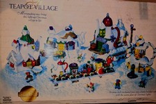 1998 Trendmasters Sears Christmas Mouse Teapot Village Complete + Many Extras picture