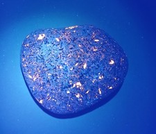 Fluorescent Sodalite Yooperlite.   About 1 lb 14 oz.  Large Stone & Bright Spots picture