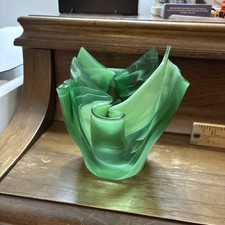 Vintage Green Slag Glass Handkerchief Vase Ruffled Freeform Art Glass 5” H MCM picture