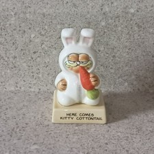 VTG Here Comes Kitty Cottontail Garfield In A Bunny Costume Figurine Ships Free picture