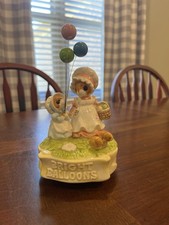 Vintage Music Box 1982/84 It’s A Small World Priscilla Hellman picture
