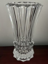Mikasa Rainier Crystal Flower Vase 10-3/4