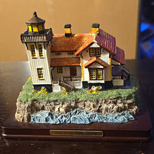 Hand Painted Resin Lighthouse Figurine w/ Wooden Base San Luis Obispo CA 4in picture