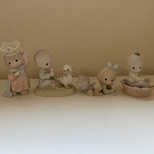 Lot of 4 Precious Moments Figurines #588083, 526150, C0022, 325309 picture
