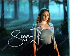 Sophie Turner Signed 8x10 Photo UACC COA + Date, Location, & Event Details picture