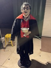 Spirit Halloween Gemmy Count Vigor Retired Halloween Animatronic Rare HTF picture
