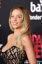 Sydney Sweeney 4 x 6 inch Celebrity Print Collectible Photo 100283 picture
