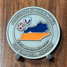 Fort Campbell Kentucky DPW Directorate of Public Works Challenge Coin  M#31 picture