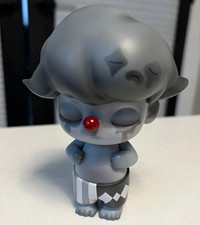 DIMOO World Limited Edition DIMOO Gray Figure 500 Run YANstudio AYAN DENG picture
