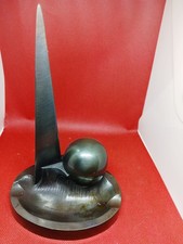 Vintage 1939 New York World's Fair Trylon & Perisphere Souvenir Metal Ashtray picture