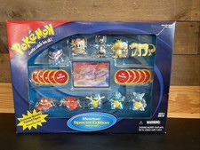 POKEMON (2000) MEWTWO SPECIAL EDITION BATTLE SET w/ 10 FIGURES-1 Metalic- Hasbro picture