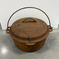 1924-35 Wagner Ware Sydney O Cast Iron Dutch Oven 5 Qt w/Lid,BailHandle trivet picture