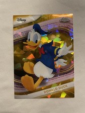 2025 Topps Disney Sapphire #34 Donald Duck Gold 37/50 🔥 (see description) picture