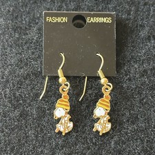 Vintage Snoopy on Crutches Earrings, Peanuts, Aviva, United Feature Syndicate picture