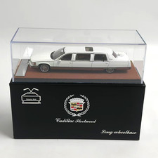 1:64 Diecast Alloy Model Fleetwood Stretch Limousine White Collectible picture