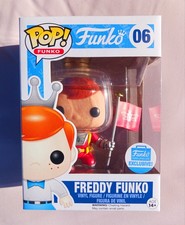 Funko Pop Funko Freddy Funko #06 Red Astronaut Funko Shop Exclusive Vaulted 2016 picture