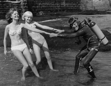Jimmy Savile Barbara And Christine At Yorkshire 1966 Old Photo picture