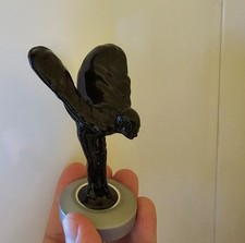rolls royce spirit of ecstasy hood ornament picture