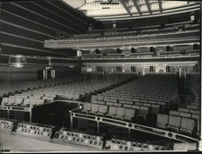 1968 Press Photo Kansas City's Municipal Auditorium Music Hall - lrx73364 picture