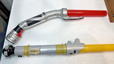 2PC STAR WARS 2001 COUNT DOOKU BUILD YOUR OWN LIGHTSABERS TESTED DISNEY (D1) picture