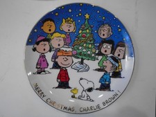 Vintage Danbury  Plate  “MERRY CHRISTMAS,CHARLIE BROWN” New picture