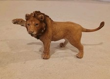 2007 Schleich Young Lion 14374 Retired Swiping Front Paw Animal Figure Figurine picture