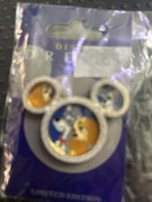 DISNEY DLR DISNEY DREAMS COLLECTION LADY AND THE TRAMP PIN ON CARD LE 1000 picture