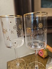 Set 2 Clear Stemmed Wine Glasses with Gold Etched Ornate Rim Decorated holiday picture