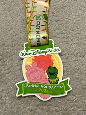 Disney Be Well Holiday 5K 2024 Walt Disney World Muppets Dangle Medal picture