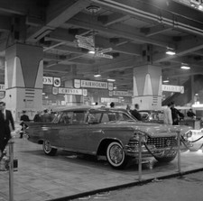 Buick Electra 225 Motor Show 1958 Car Old Photo picture