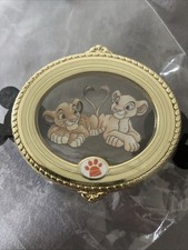 Disney pin HKDL Hong Kong Carnival 2023 Lion King Simba Nala LE 600 Stain Glass picture