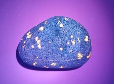 Fluorescent Sodalite (Yooperlite)  A Bright 8 Ounce Lake Superior Stone  picture