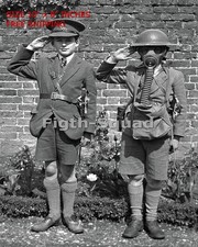 WW2 8x10 Photo Two boys saluting O8137 picture