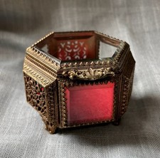 Mid-Century Hollywood Regency Brass Filigree Footed Jewelry Trinket Box Casket picture
