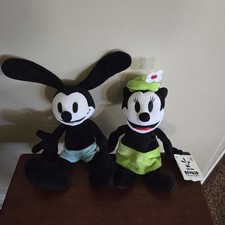Disney Parks Ortensia and Oswald Lucky Rabbit Plush Toys California, Rare picture