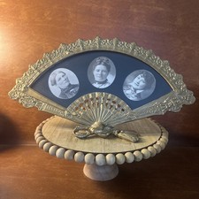 VINTAGE MCM Gilded Ornate Brass Victorian Fan Photo PICTURE Frame Tabletop picture