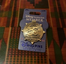 2026 Disney Parks Pin DVC Vacation Club 35th Anniversary Mickey Mouse LR picture