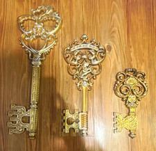 Syroco Rococo Ornate Gold Plastic Skeleton Keys Wall Hanging Set of 3 picture