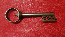 ANTIQUE 15TH-16TH CENTURY WROUGHT COLLECTIBLE IRON  DOOR/CHEST LOCK KEY **12cm** picture