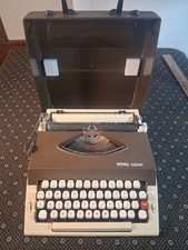 Vintage Royal Safari Portable Manual Typewriter Brown Cream Case Tested Working picture