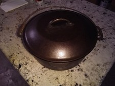 Antique Wagner Ware -O-No. 8 Cast Iron 1268B with lid picture