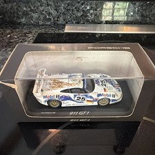 MINICHAMPS 1:43 Porsche 993 GT1 1996 Mobil 1 Racing Diecast Car Pauls Model Art picture