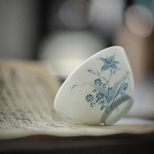 80ml Chinese White Porcelain Tea Cup Hand-Painted Blue Narcissus Kung Fu Tea Set picture