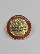The Pampered Chef Top Performer 1997 Lapel Pin Red & Gold Colors picture
