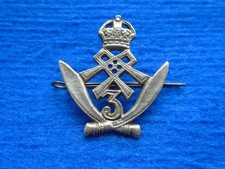 3RD QUEEN ALEXANDRA'S OWN GURKHA RIFLES CAST METAL CAP BADGE, INDIAN MADE picture