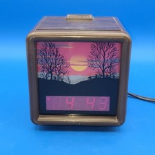 Vintage 1970's Spartus Lighted Sunrise/Sunset Clock L2 READ picture