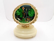 Vintage ENESCO Egg House 1990 - 